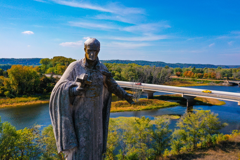 fall history river statue