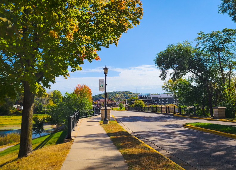 fall island downtown